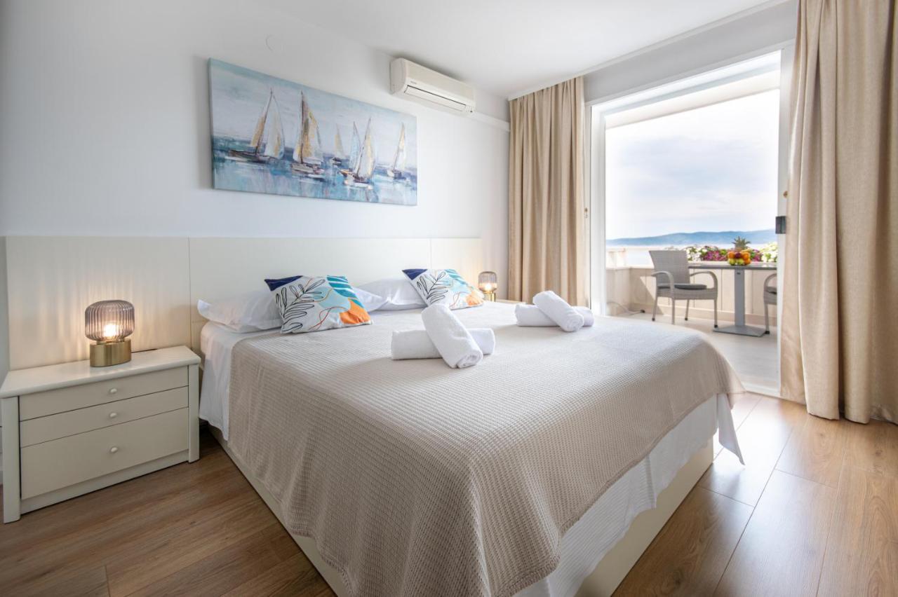 Apartments Klement Брела Екстериор снимка