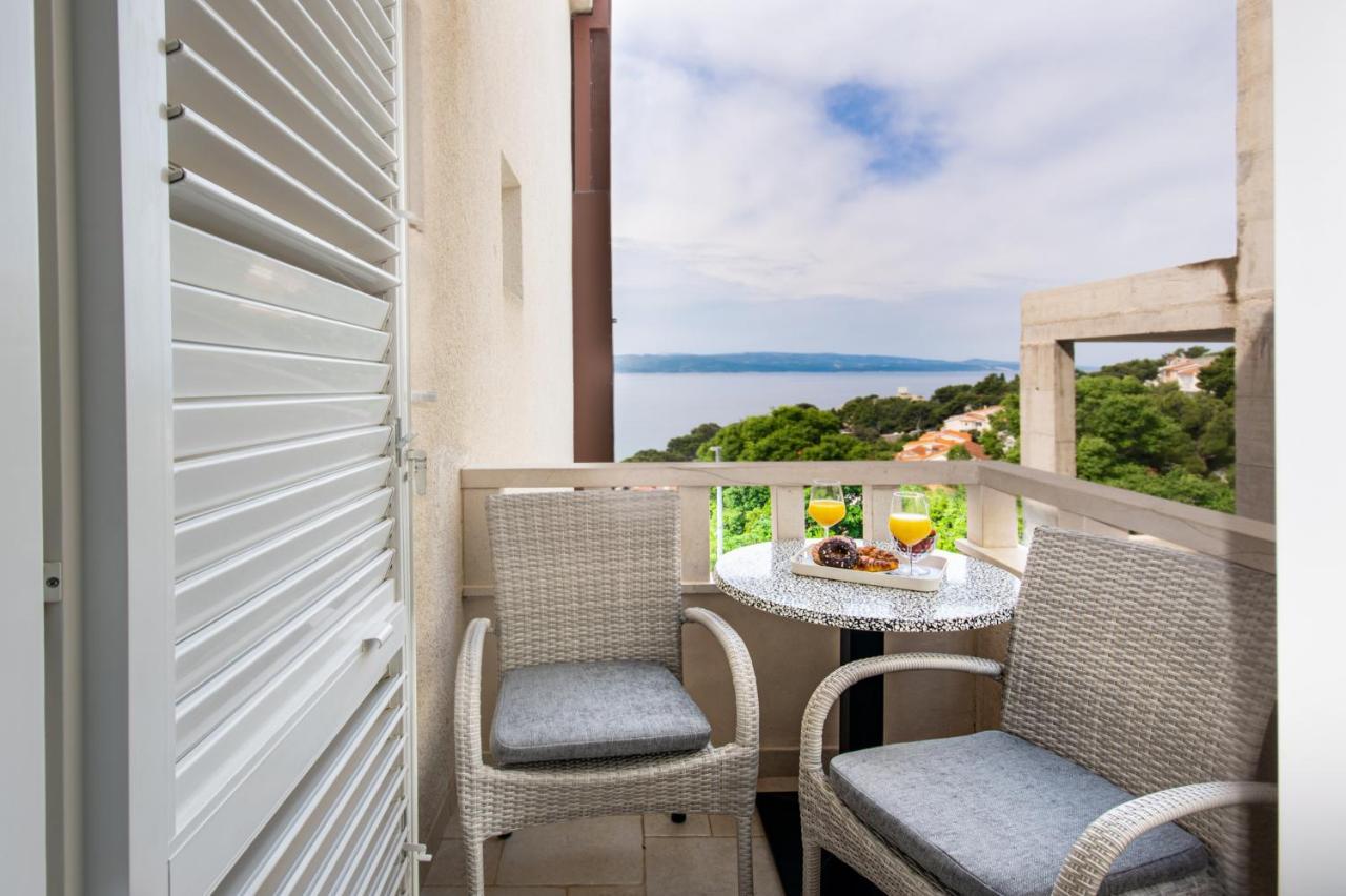 Apartments Klement Брела Екстериор снимка