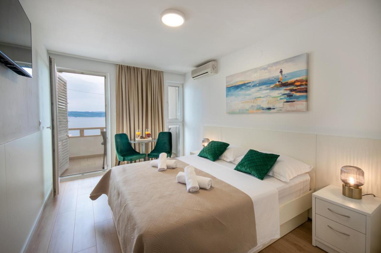 Apartments Klement Брела Екстериор снимка