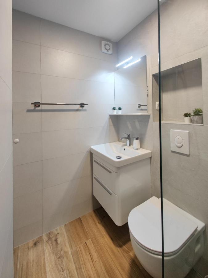 Apartments Klement Брела Екстериор снимка