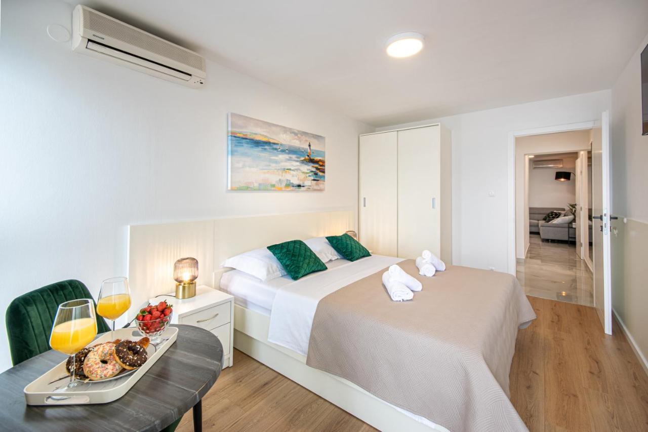 Apartments Klement Брела Екстериор снимка