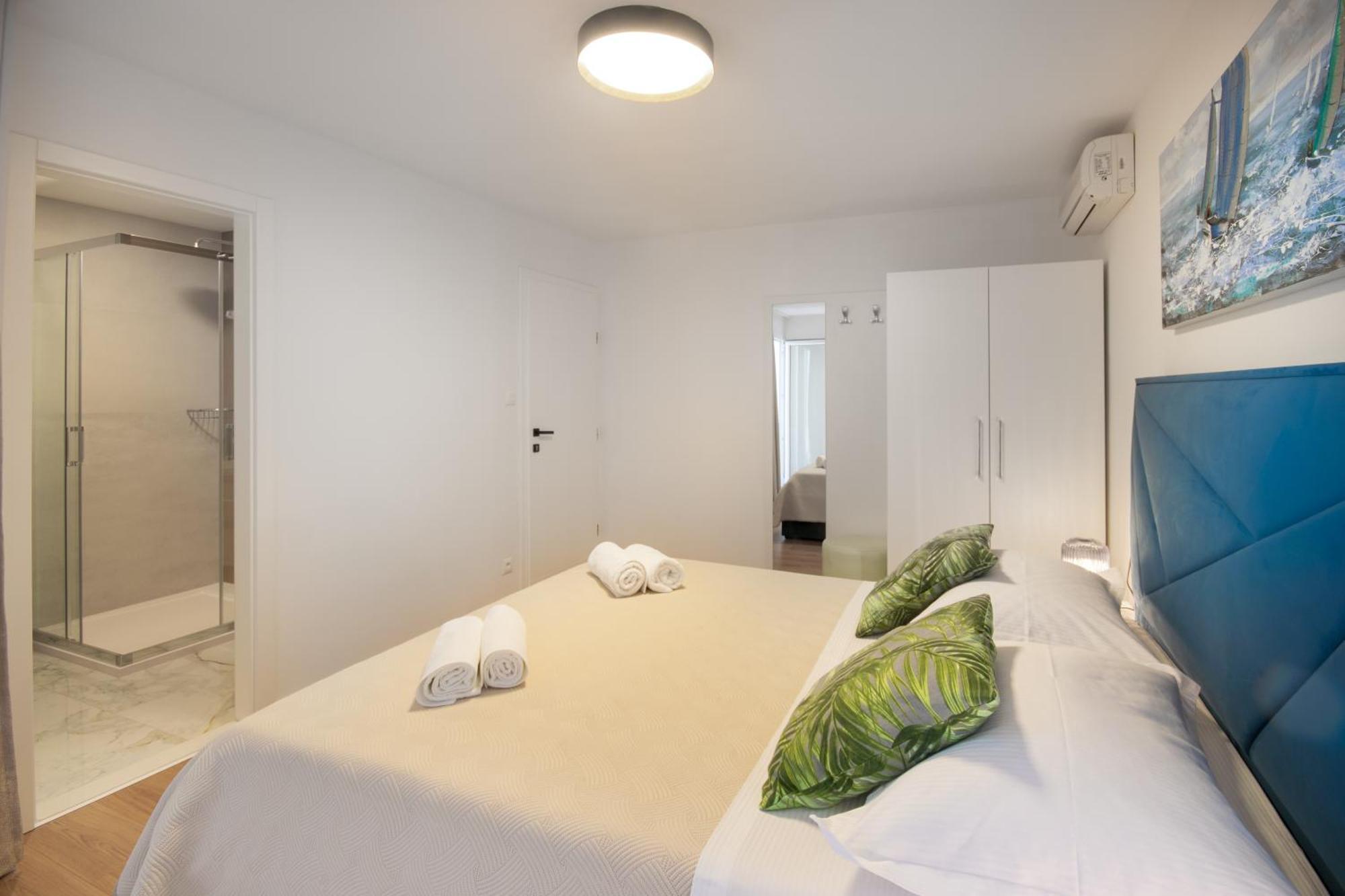 Apartments Klement Брела Екстериор снимка